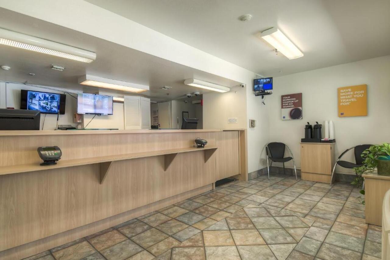 Motel 6-Palm Springs, Ca - Downtown Zewnętrze zdjęcie
