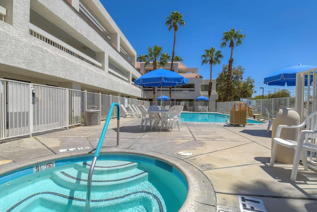Motel 6-Palm Springs, Ca - Downtown Zewnętrze zdjęcie
