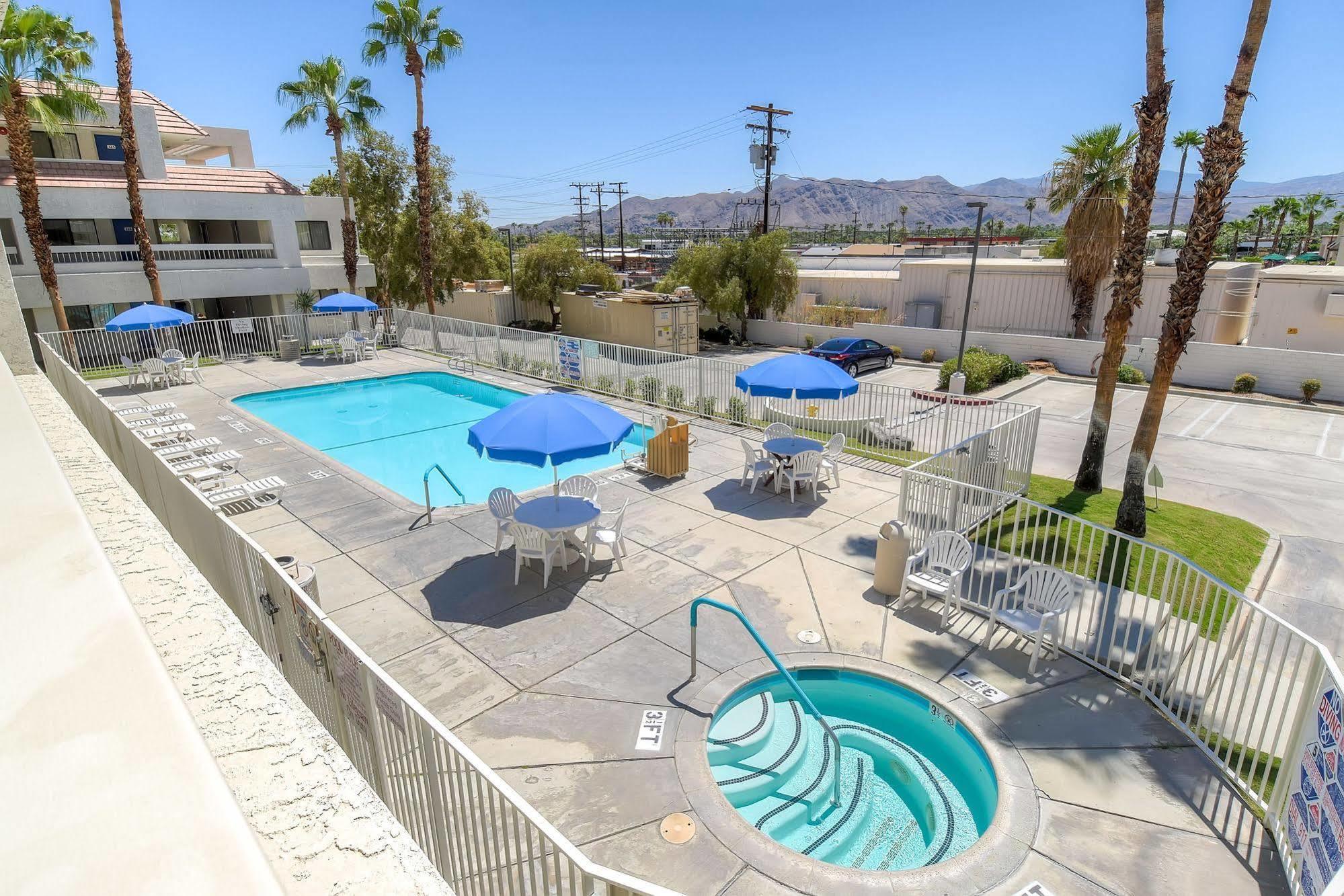 Motel 6-Palm Springs, Ca - Downtown Zewnętrze zdjęcie